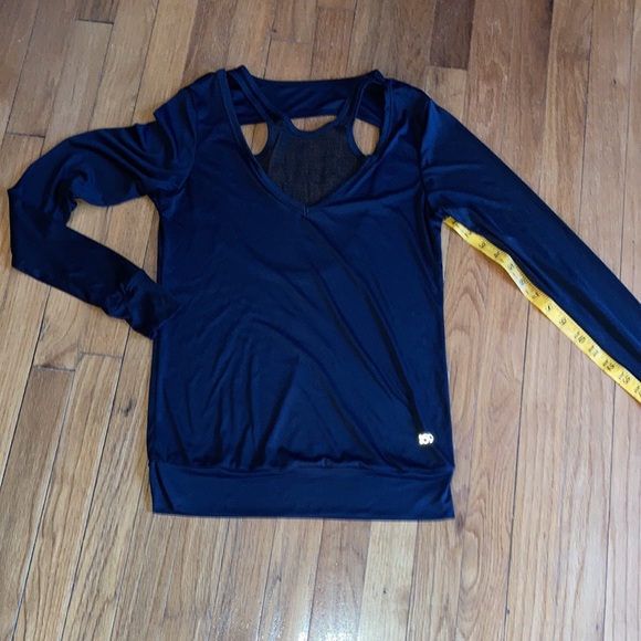 59 SplitsFiftyNine Cut Out Black Athletic Leisure Top Size Small - Picture 4 of 7